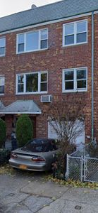 33-06 23rd St #1, Astoria, NY, 11106