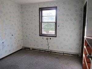 64 WATERHOLE RD,COLCHESTER,CT.