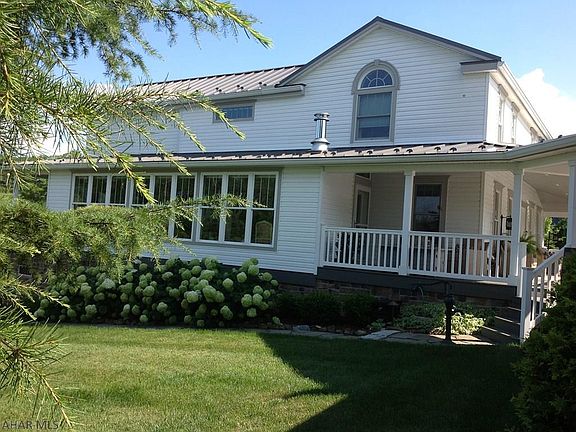 2nd image of 524 Paradise Hill Dr