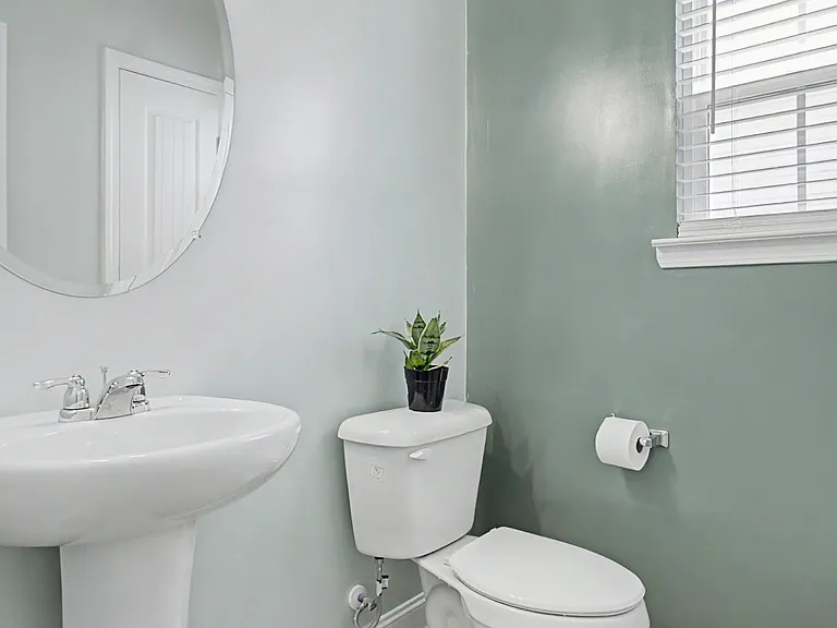 1016 Grayson Ave — Photo 9
