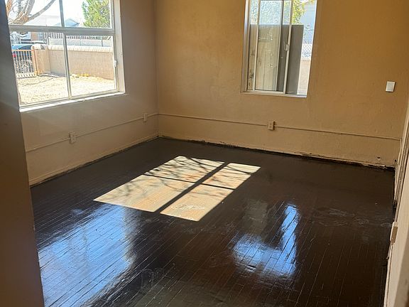 5th image of 7613 Monterrey Dr
