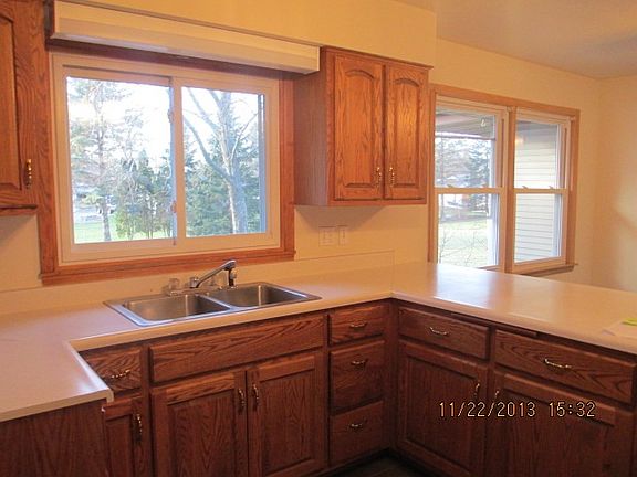 4th image of 1304 Hutson Dr