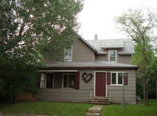 301 Elm St, Lisbon, ND 58054