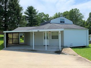 295 Laurel St, Fayetteville, WV 25840