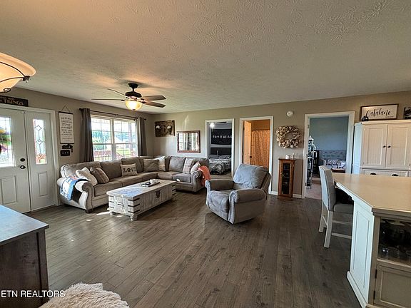 3rd image of 523 Low Valley Dr