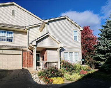 2147 Vanderbilt Dr #2147, Geneva, IL, 60134