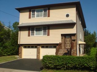 23 High St, East Rutherford, NJ 07073