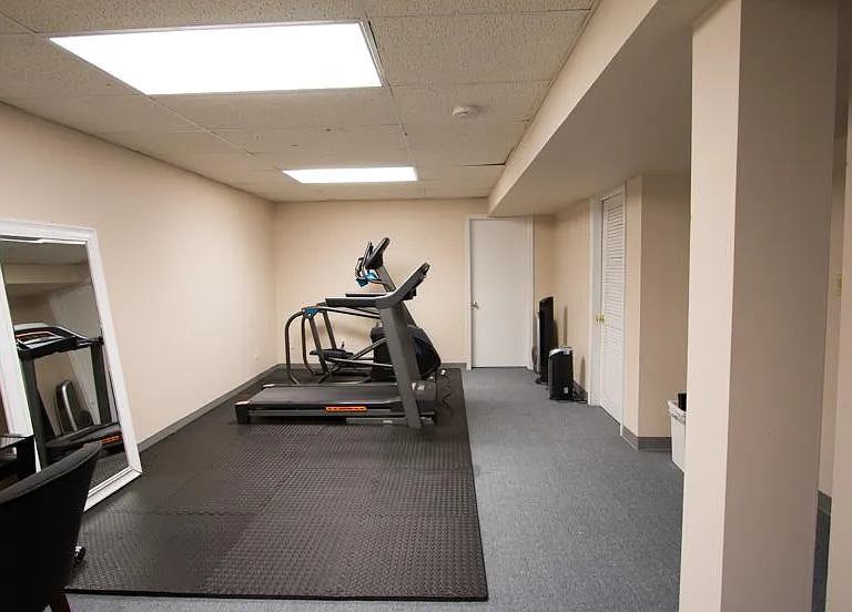 17 Lee Ct — Photo 2