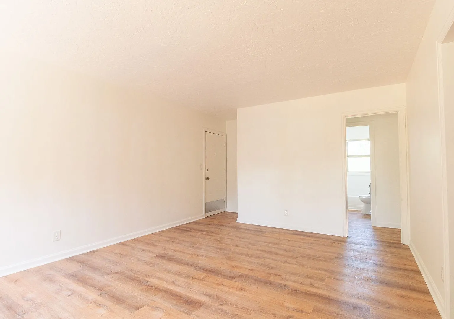 Glencourt Apartments — Photo 4