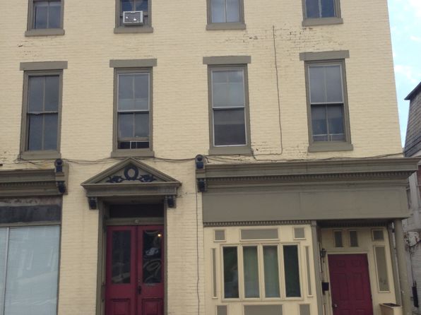 60 Lincoln Way W APT 2