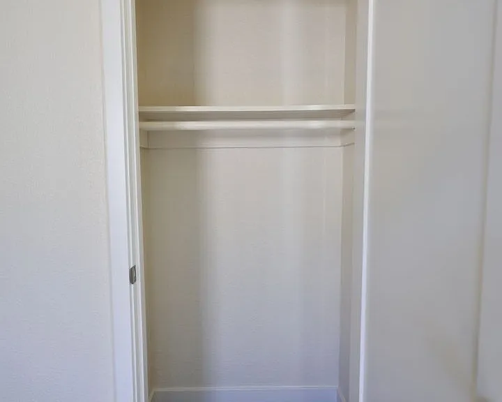 409 Russell St — Photo 12