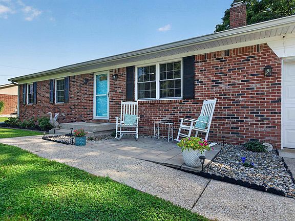 2nd image of 313 W Northern Ave