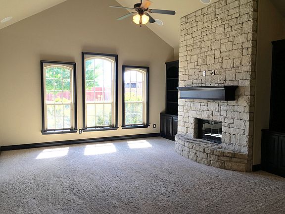 4th image of 19145 Meadows Crossing Dr