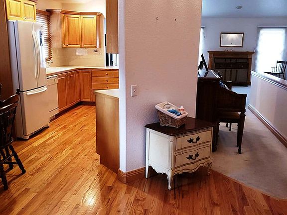4th image of 3822 W 11th St Unit 10