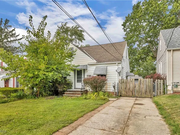 15917 Corkhill Rd, Maple Heights, OH 44137