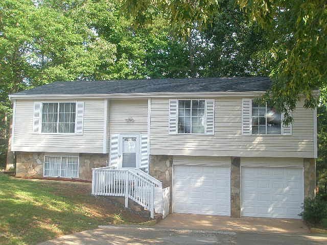 1st image of 6825 Graves Mill Ct