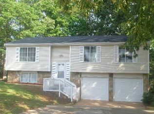 6825 Graves Mill Ct, Norcross, GA 30093