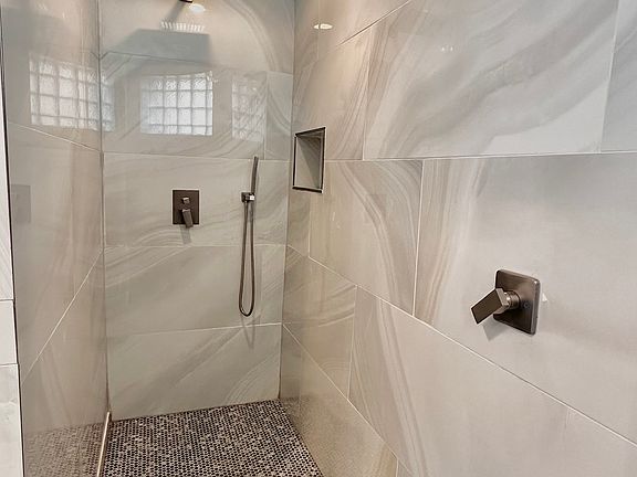 3rd image of 4444 S Indiana Ave APT 3
