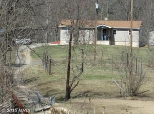 8948 Corner Rd, Hancock, MD 21750