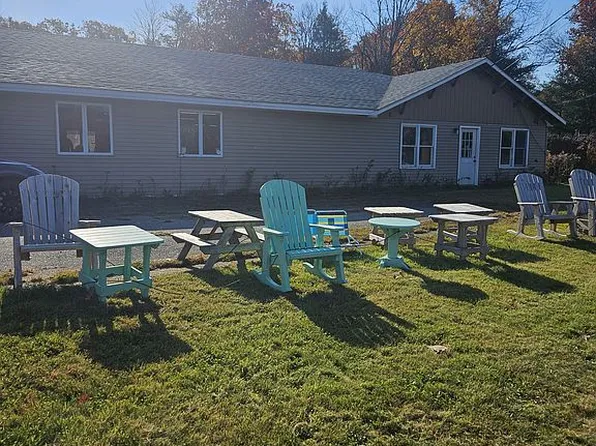 770 Bath Rd, Wiscasset, ME 04578