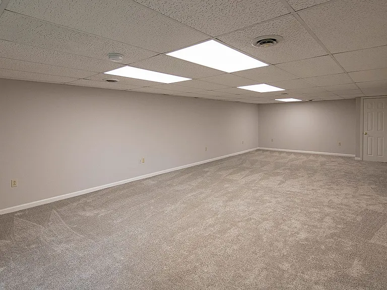 4129 Nantucket Dr — Photo 31