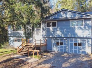 2756 Columbia Heights Rd, Longview, WA 98632