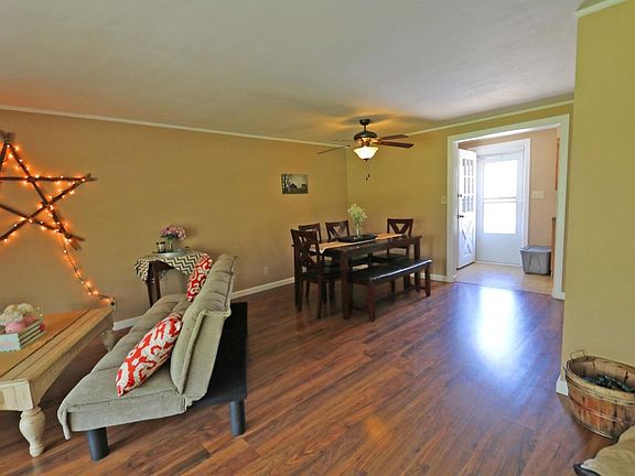 3rd image of 5604 Lesourdsville West Chester Rd