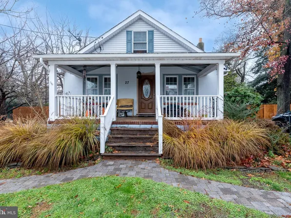 27 East Ave, Shiloh, NJ 08353