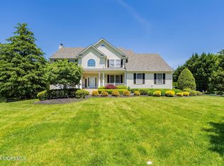 301 Karen Ct, Freehold, NJ 07728