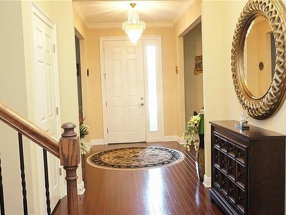4th image of 15601 Hampton Village Dr
