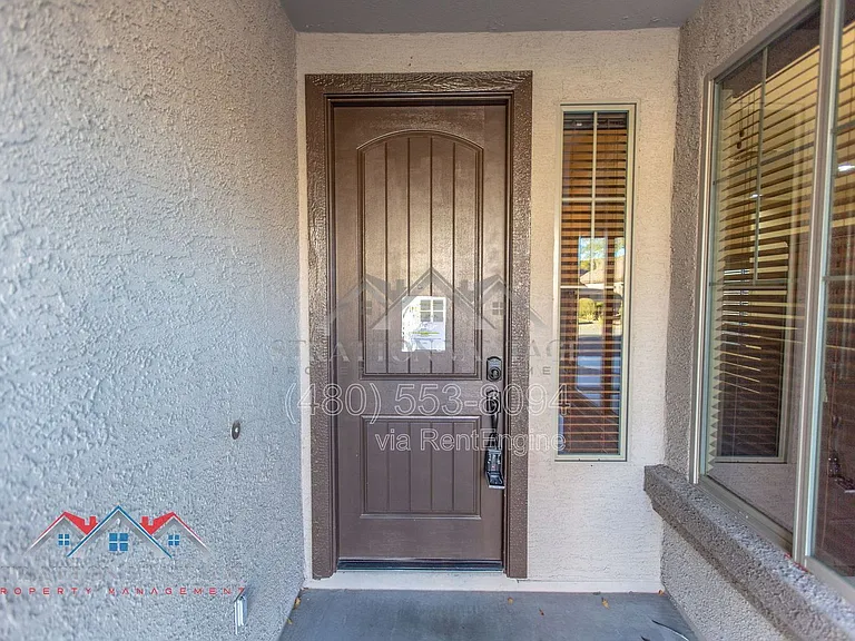 11751 W Daley Ln — Photo 7