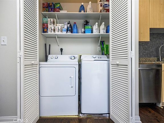 4th image of 388 E Ocean Blvd Unit 1415