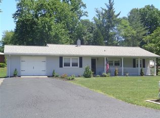702 Orchard Rd, Huntingburg, IN 47542