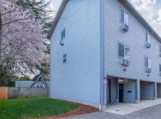 384 24th St NE, Salem, OR