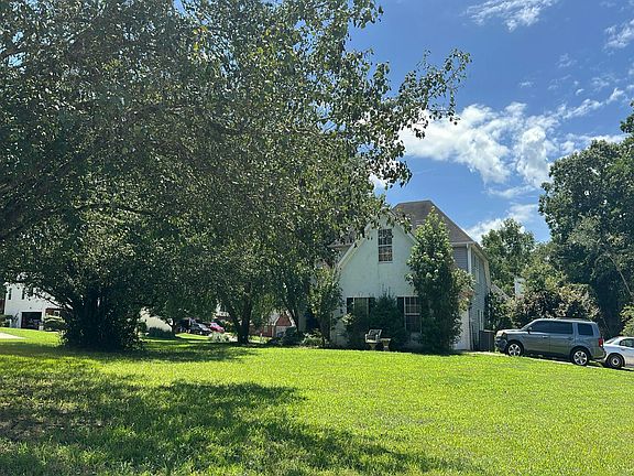 2nd image of 30 Greenfield Way