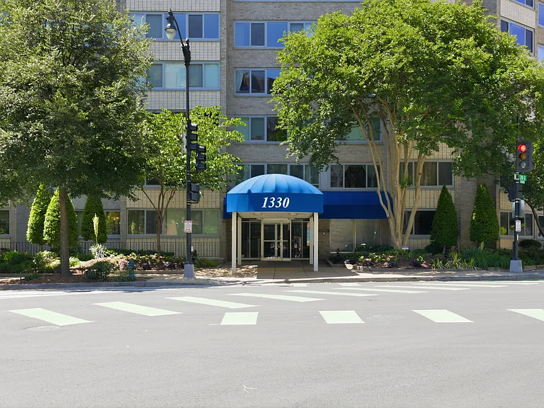 1330 New Hampshire Ave NW #715 — Photo 1