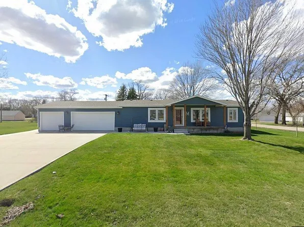 5031 N Commercial Ave, Giltner, NE 68841