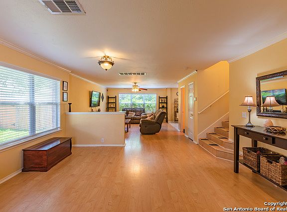 4th image of 6626 Chasethorn Dr