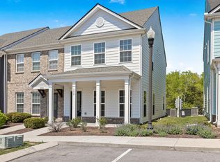 242 Mansfield Dr, Gallatin, TN 37066