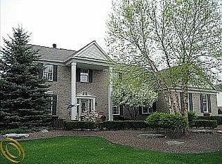 443 Lenox Dr, Canton, MI