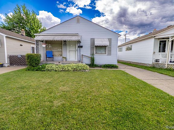 3rd image of 2539 Margaret St