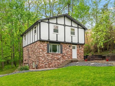 100 Circle Dr, White Oak, PA, 15131