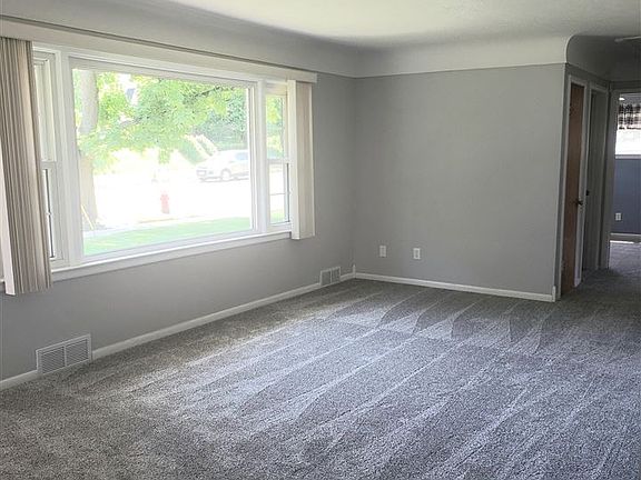 4th image of 1132 S West Ave