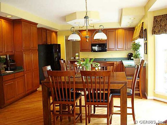 2nd image of 26 Saybrooke Dr
