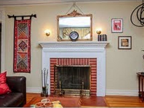 3rd image of 1719 King Woods Dr