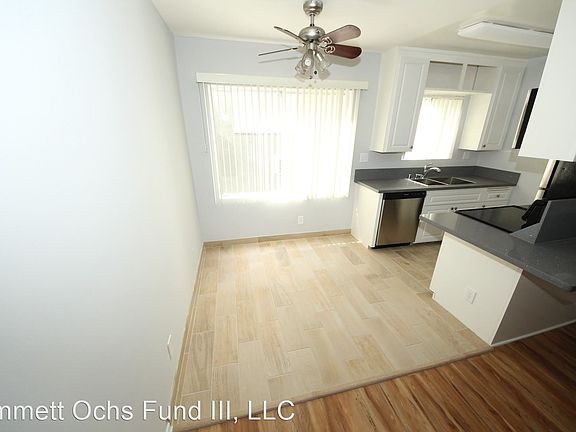 3rd image of 1733 Purdue Ave APT 104