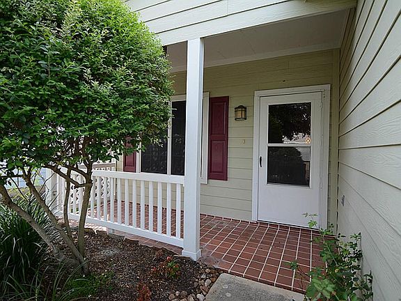 Pretty front porch.