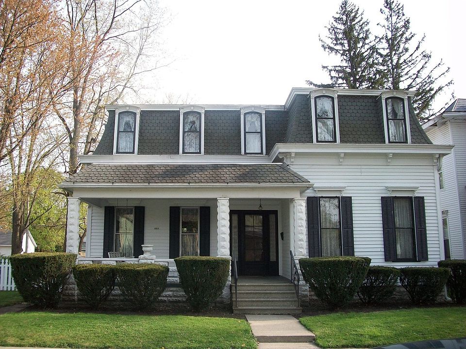 223 E Hill