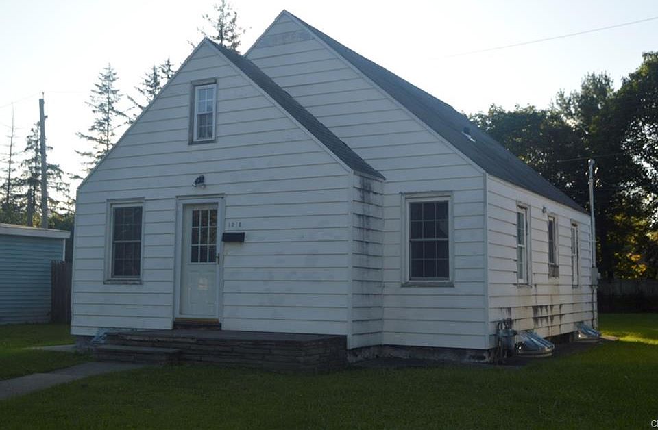 1st image of 1218 Hilton Ave