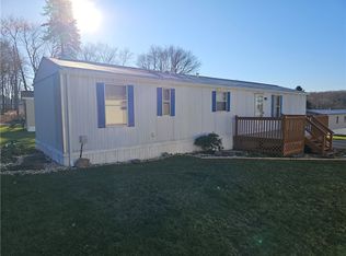 203 Cedar Ln, Valencia, PA 16059